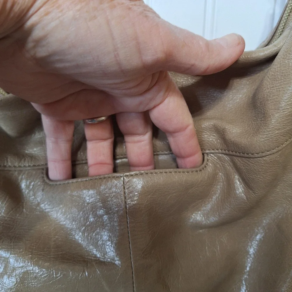 HOBO Liberty Leather Convertible Crossbody‎ Shoulder Bag Tan Large Pockets Zip